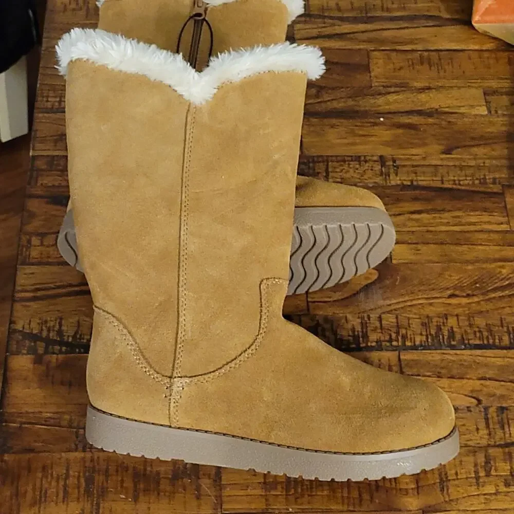 Universal Thread Women's Tan Boots, Sz 6, NWT